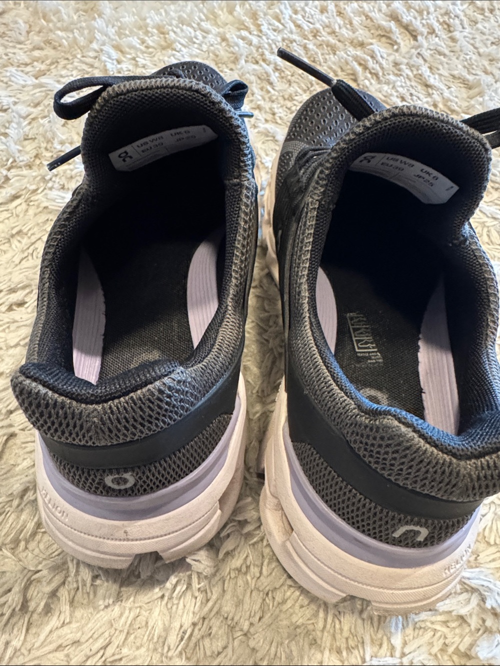 On Running Women's Gray and Light Purple Athletic Sneakers - Picture 2 of 4